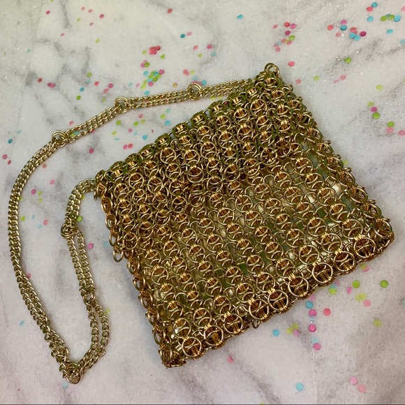 unbranded Handbags - unbranded • vintage metallic gold chain link purse